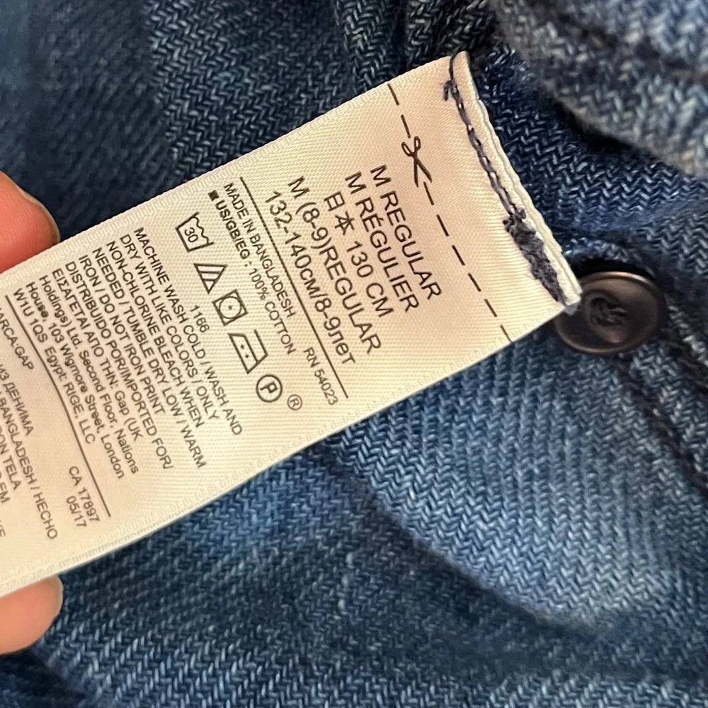 Gap 1969 Kids Unisex M  Woven Chambray Button Down Denim Spring Midwest Shirt